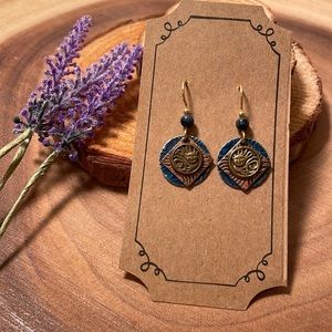 Women’s  silver forest gold and lapis mixed metal earrings